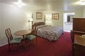 Econo Lodge image 10