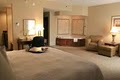Hampton Inn & Suites image 3