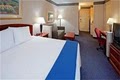 Holiday Inn Express Hotel & Suites Reading image 3