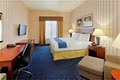 Holiday Inn Express Hotel & Suites image 4