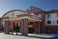 Holiday Inn Express and Suites image 2