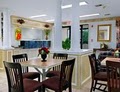 Hotel Holiday Inn Express SEALY-I-10 image 8