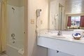 Howard Johnson Express Inn Modesto - Ceres image 4