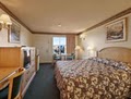 Howard Johnson Express Inn image 4