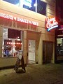 Johnny Rockets Restaurant and Sports Lounge image 7