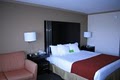 La Quinta Inn & Suites image 3