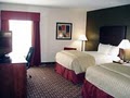 La Quinta Inn & Suites image 4