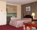 Red Carpet Inn Massena image 9