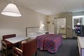 Red Roof Inn image 2