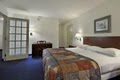 Red Roof Inn image 4