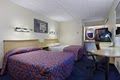 Red Roof Inn image 6