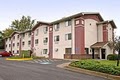 Super 8 College Park image 10