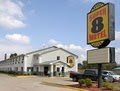 Super 8 Motel image 3