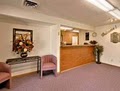 Super 8 Waverly IA Hotel image 2