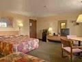 Super 8 West image 10