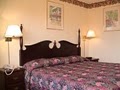 Econo Lodge Inn & Suites image 3