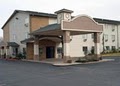 Econo Lodge  Inn & Suites image 6