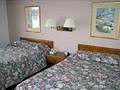 Econo Lodge Lakeside image 10