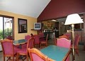 Econo Lodge image 6
