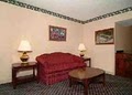 Econo Lodge image 8