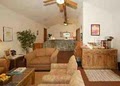 Econo Lodge image 8
