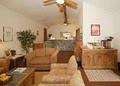 Econo Lodge image 9