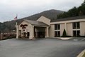 Hampton Inn Cherokee image 3