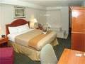 Holiday Inn Express Hotel Bakersfield image 4
