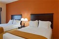 Holiday Inn Express Hotel & Suites Talladega image 3