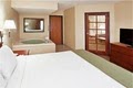Holiday Inn Express & Suites image 6