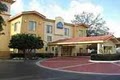 La Quinta Inn Jacksonville Airport North image 6