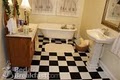 Laura's Victorian Inn Bed & Breakfast image 5