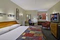 Red Roof Inn image 7