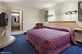Red Roof Inn image 9