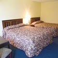 Travelers Lodge image 9