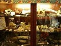 Ye Olde Curiosity Shop image 5