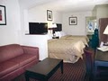 comfort inn & suites image 3