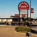 Broadway Inn image 6