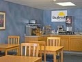 Days Inn Lincoln South on Hwy 2 image 8