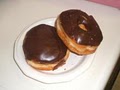 Earl's Donuts image 3