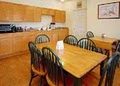 Econo Lodge image 6