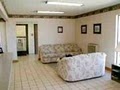 Econo Lodge image 7