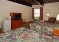 Econo Lodge image 10