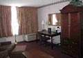 Hanford Inn & Suites image 3