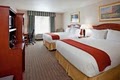 Holiday Inn Express Hotel and Suites image 3