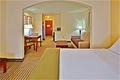 Holiday Inn Express Hotel and Suites image 5
