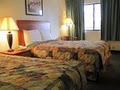 Howard Johnson Express Inn image 7