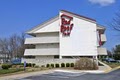 Red Roof Inn image 4