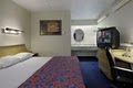 Red Roof Inn image 5