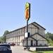 Super 8 Dubuque image 9